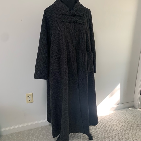 Ailefei Oversized Wool Coat - Picture 1 of 8